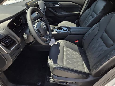 New 2026 Nissan Rogue Platinum w/ Platinum Premium Package AWD/4WD image 20