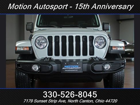 Used 2021 Jeep Wrangler Unlimited Sahara AWD/4WD image 3