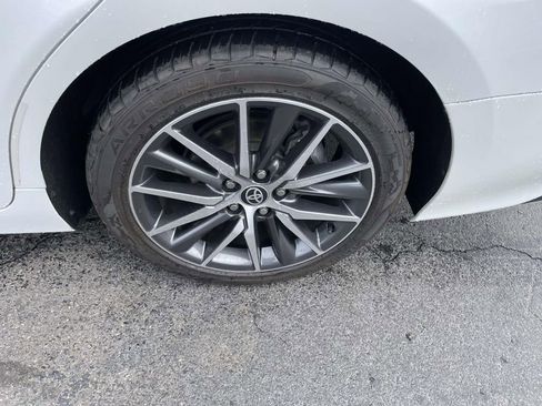 Used 2021 Toyota Camry XLE image 28