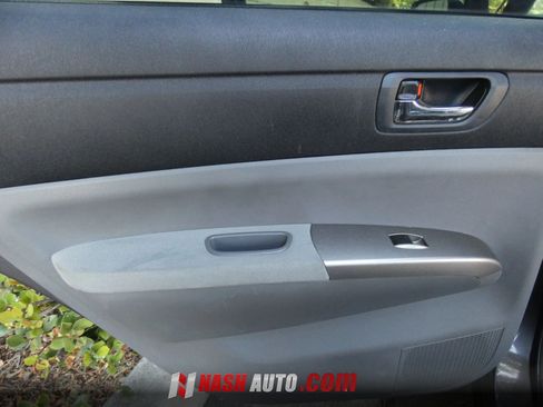 Used 2008 Toyota Prius FWD image 40