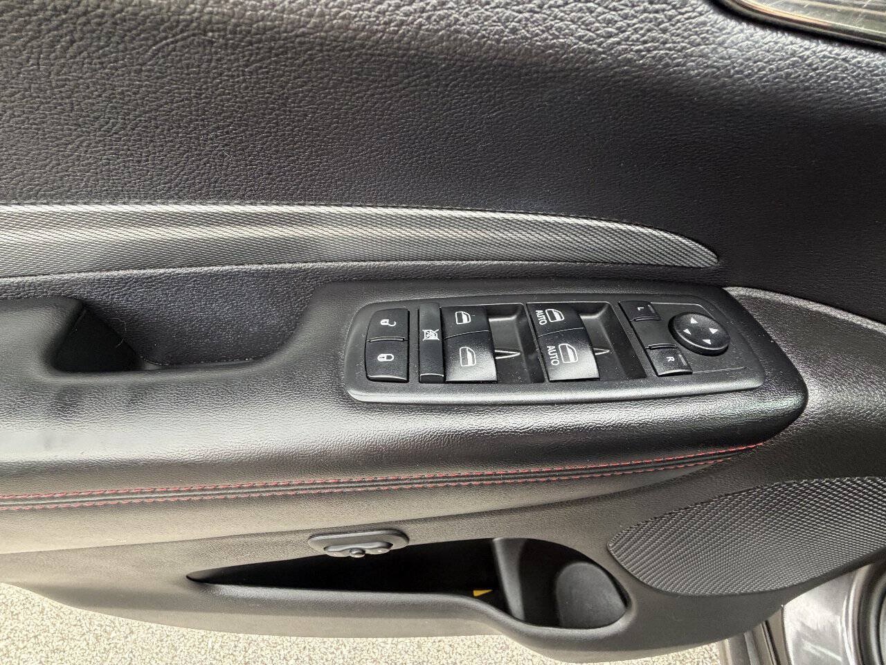 Used 2018 Dodge Durango GT AWD/4WD image 12
