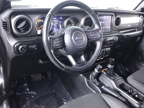 Used 2022 Jeep Wrangler Unlimited Sport AWD/4WD image 9