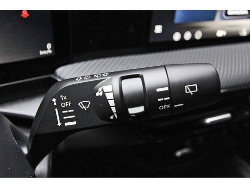New 2026 Nissan Kicks SR FWD image 18