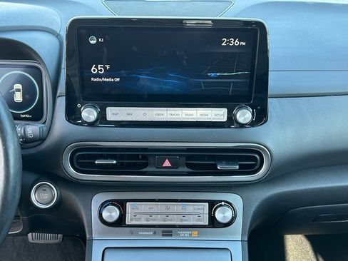 Used 2022 Hyundai Kona Limited w/ Cargo Package image 13