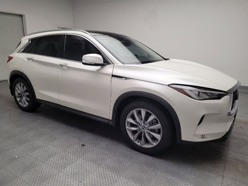 Used 2019 INFINITI QX50 Luxe w/ Navigation Package FWD image 11