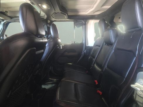 Used 2018 Jeep Wrangler Unlimited Rubicon image 14