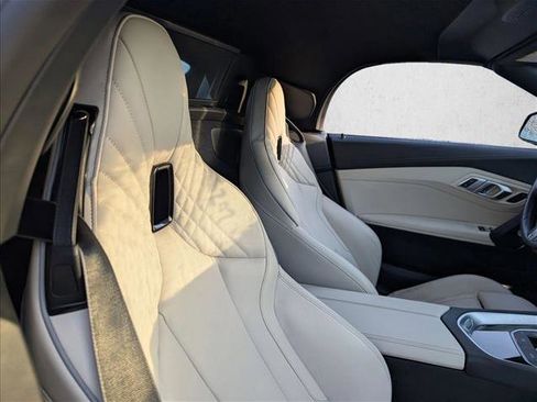 Used 2023 BMW Z4 sDrive30i w/ Dynamic Handling Package image 16