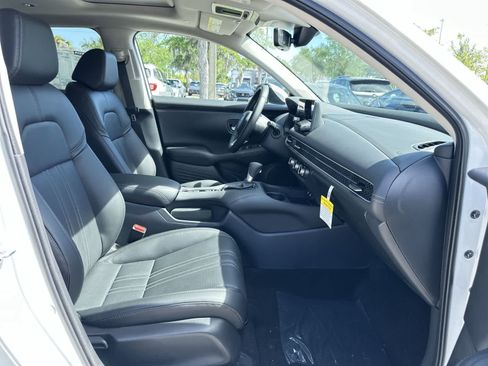 New 2026 Honda HR-V EX-L image 17