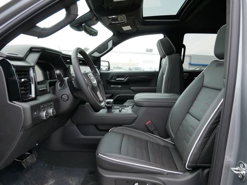New 2026 GMC Sierra 1500 AT4X w/ LPO, Black Badging Package AWD/4WD image 11