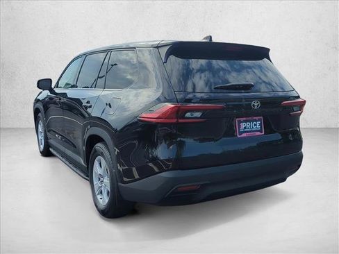 Certified 2025 Toyota Grand Highlander FWD image 8