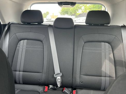 Used 2026 Hyundai Venue SEL FWD image 32
