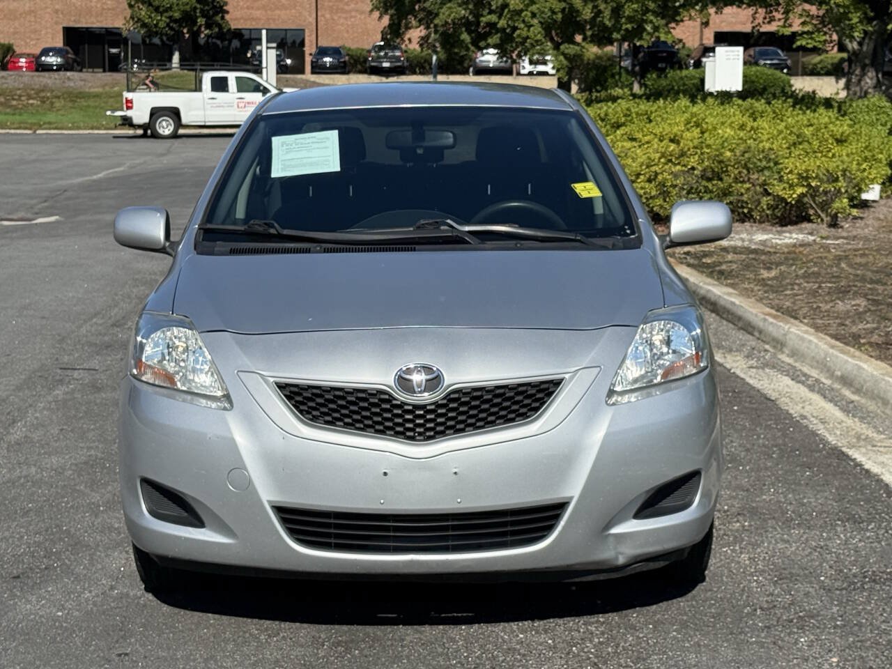 Used 2012 Toyota Yaris Sedan FWD image 4