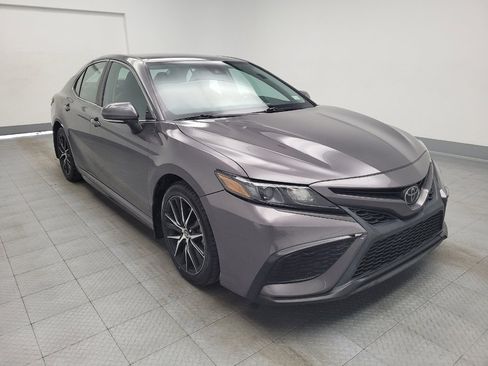 Used 2023 Toyota Camry SE FWD image 13