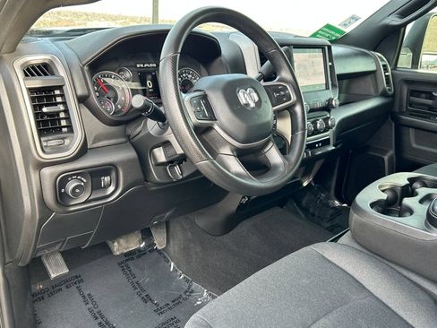 Used 2024 RAM 3500 Tradesman w/ Chrome Appearance Group AWD/4WD image 7