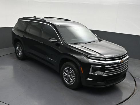 Used 2026 Chevrolet Traverse LT FWD image 27