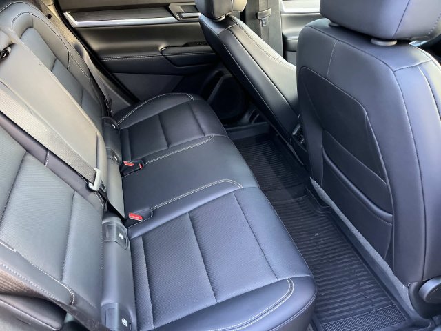 Used 2026 GMC Terrain Elevation w/ Elevation Premium Package AWD/4WD image 19