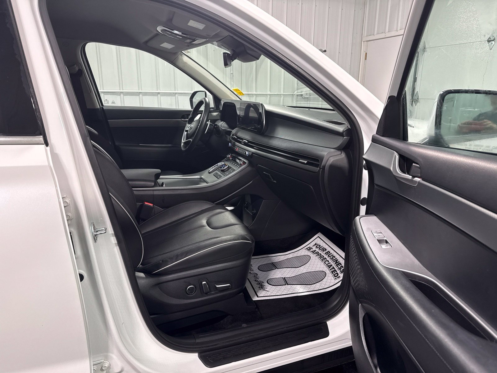 Used 2025 Hyundai Palisade SEL AWD/4WD image 12