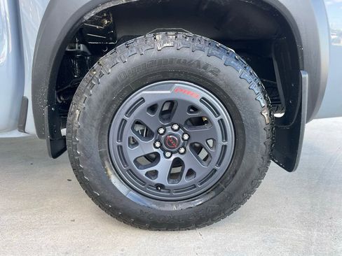 Used 2025 Nissan Frontier Pro-X w/ Tow Package RWD image 18