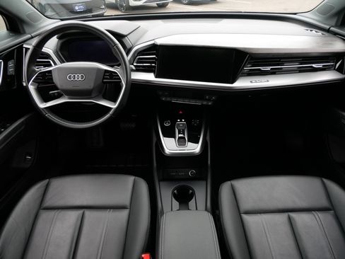 Used 2024 Audi Q4 e-tron Premium Plus w/ Premium Plus AWD/4WD image 10