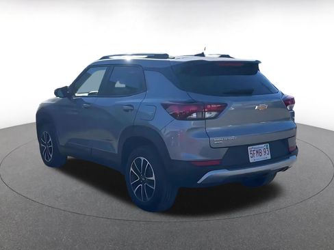 Used 2025 Chevrolet TrailBlazer LT image 11