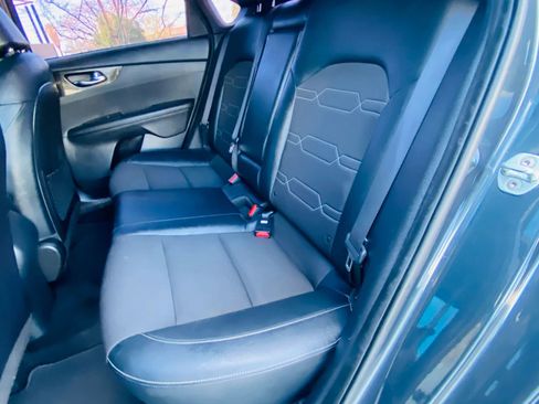 Used 2020 Kia Forte GT-Line image 19