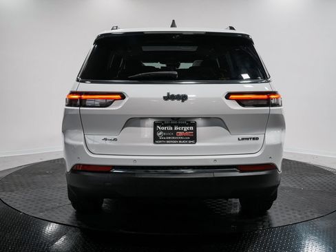Used 2023 Jeep Grand Cherokee L Limited w/ Luxury Tech Group II AWD/4WD image 7