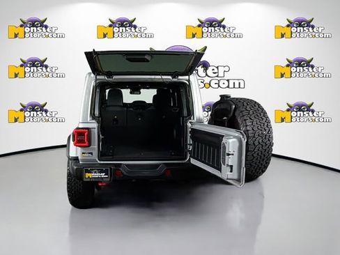 Used 2024 Jeep Wrangler Unlimited Rubicon AWD/4WD image 26