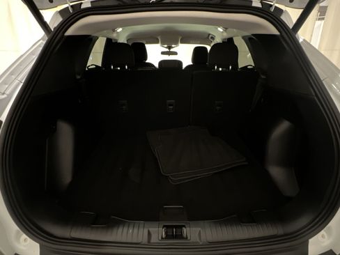 Used 2024 Ford Escape Active w/ Cold Weather Package FWD image 38