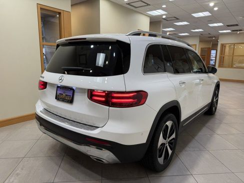 Certified 2025 Mercedes-Benz GLB 250 image 5