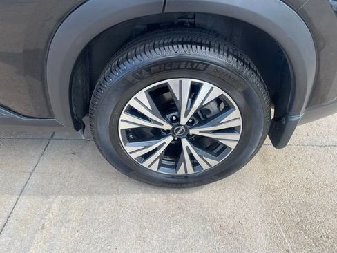 Used 2023 Nissan Rogue SV w/ SV Premium B Package AWD/4WD image 26