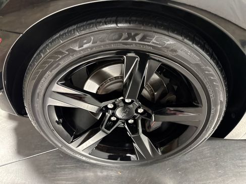 Used 2016 Chevrolet Camaro SS RWD image 8