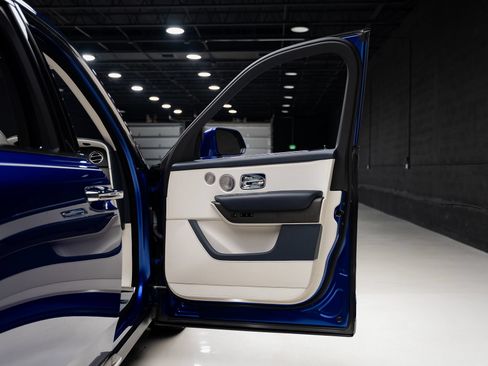 Used 2019 Rolls-Royce Cullinan AWD/4WD image 63