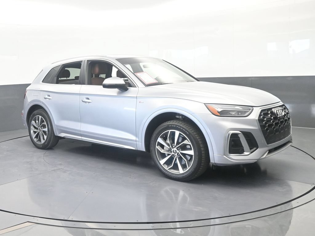 Used 2022 Audi Q5 2.0T Premium Plus w/ Premium Plus Package AWD/4WD image 8