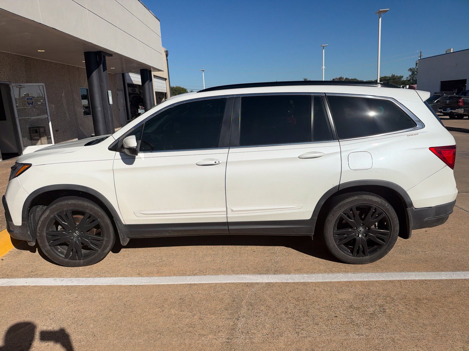 Used 2021 Honda Pilot Special Edition image 4