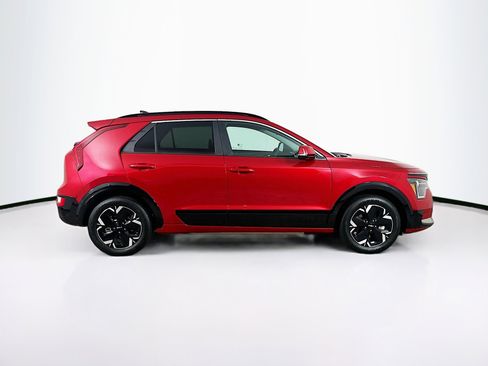 Used 2024 Kia Niro Wind FWD image 10