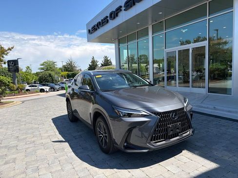 Used 2025 Lexus NX 350 AWD w/ Accessory Package (2T) image 3