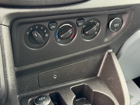 Used 2017 Ford Transit 350 350 HD 2dr 178 in. WB DRW Chas image 22