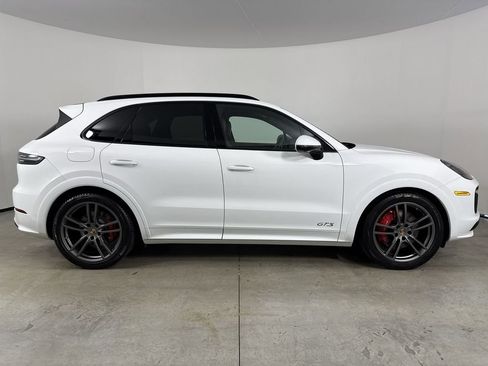 Certified 2021 Porsche Cayenne GTS AWD/4WD image 8