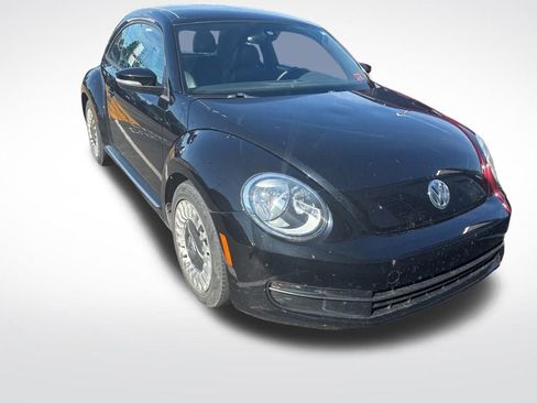 Used 2016 Volkswagen Beetle 1.8T SE FWD image 2