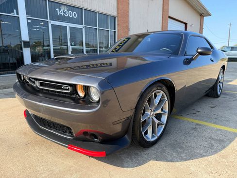 Used 2023 Dodge Challenger GT image 2