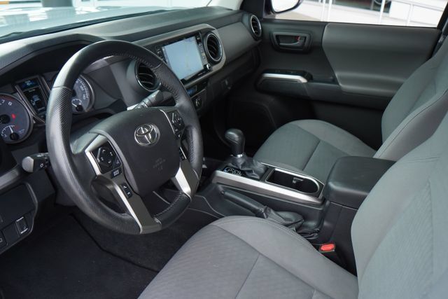 Used 2021 Toyota Tacoma SR5 RWD image 31