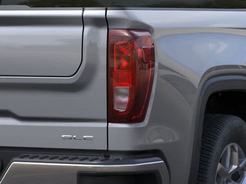 New 2026 GMC Sierra 1500 SLE image 11