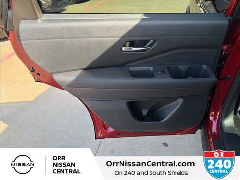 New 2026 Nissan Pathfinder SL FWD image 14