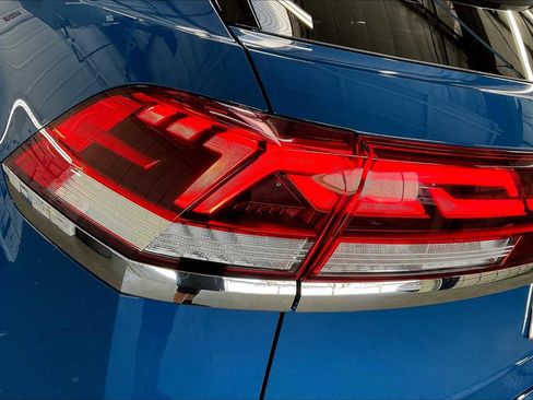 New 2025 Volkswagen Atlas Cross Sport SE image 24