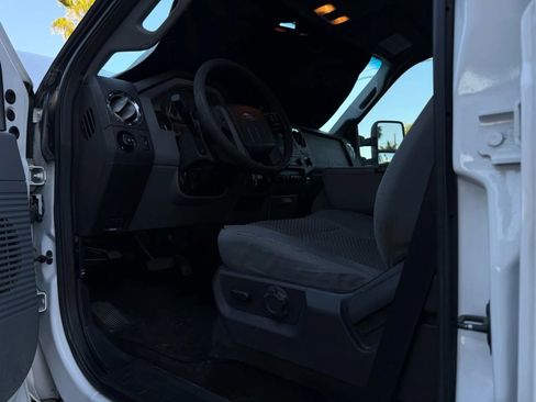 Used 2016 Ford F250 XLT w/ XLT Value Package image 33