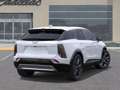 New 2026 Cadillac Optiq Luxury 2 AWD/4WD image 4