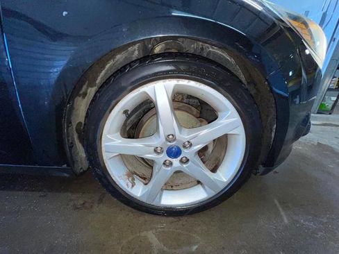 Used 2012 Ford Focus Titanium image 19