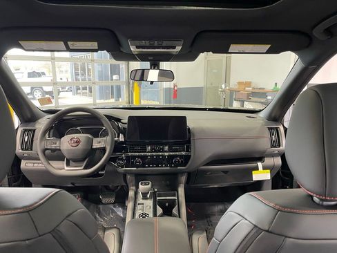 New 2026 Nissan Pathfinder Rock Creek image 9