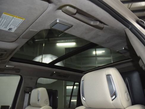 Used 2024 Cadillac Escalade ESV Sport Platinum w/ LPO, ONYX Package image 50