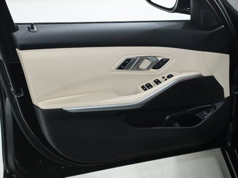 Used 2022 BMW 330i xDrive Sedan w/ Premium Package 2 image 33